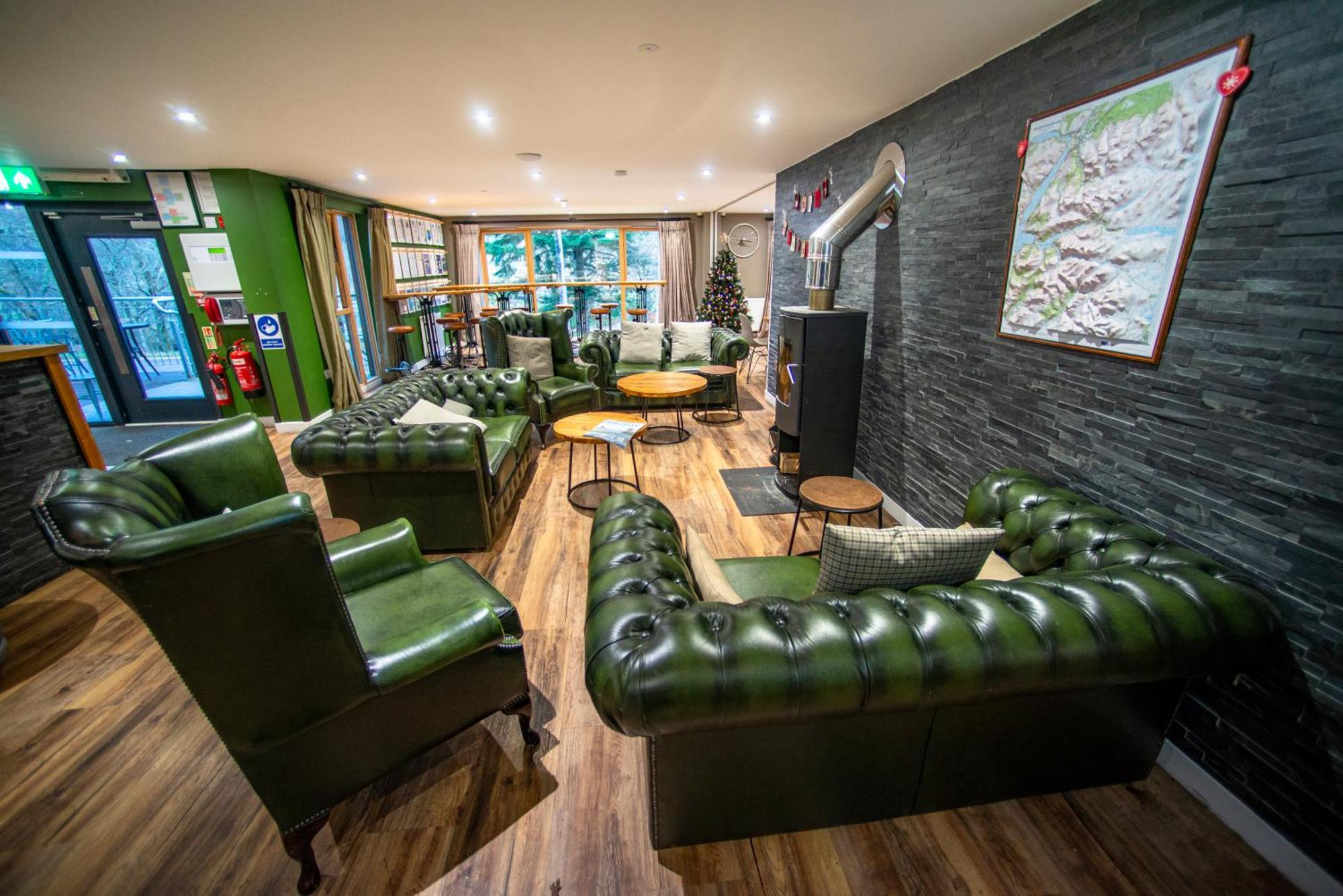 Glen Nevis Youth Hostel Fort William Ngoại thất bức ảnh The Green Room at the National Railway Museum
