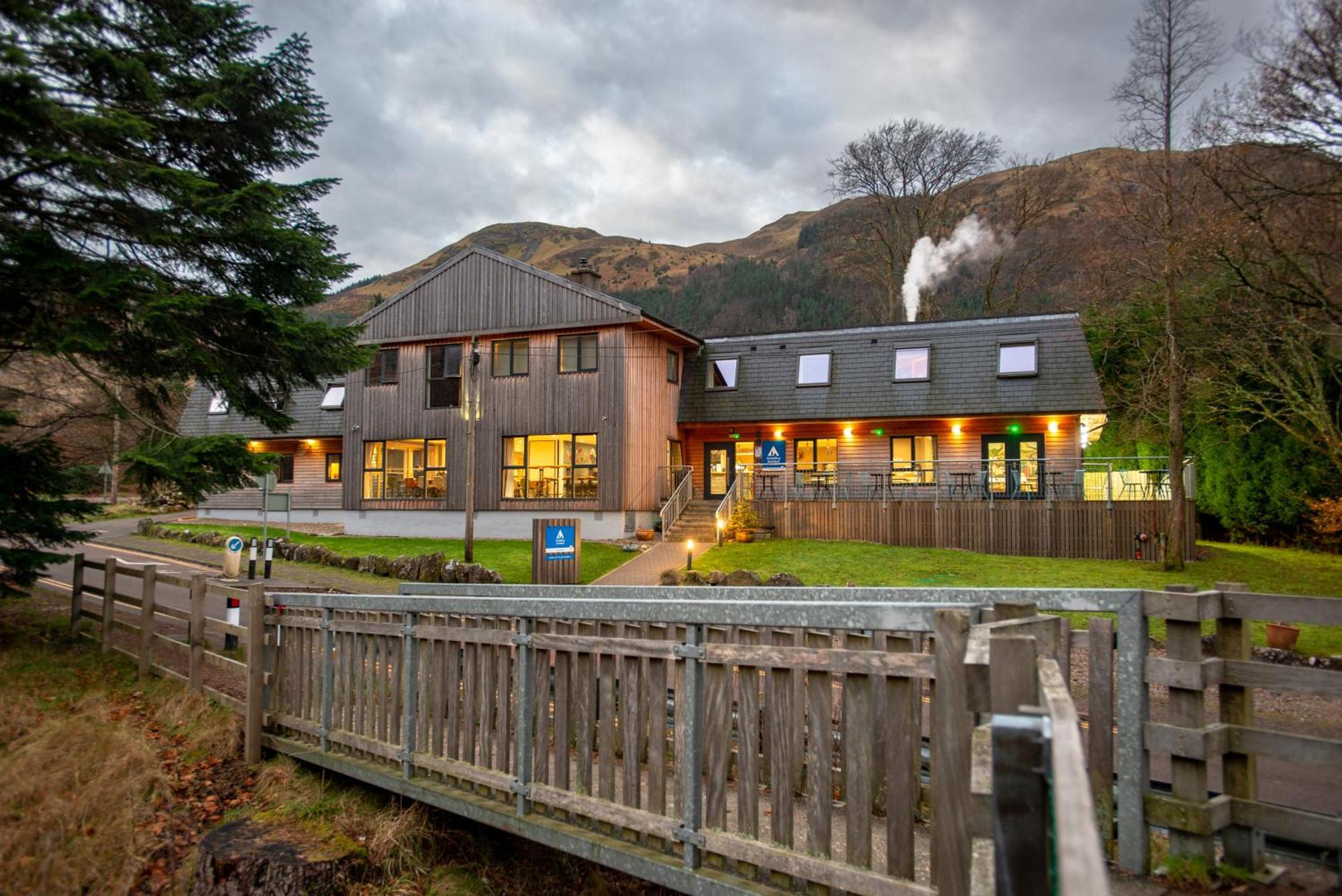 Glen Nevis Youth Hostel Fort William Ngoại thất bức ảnh The new visitor centre