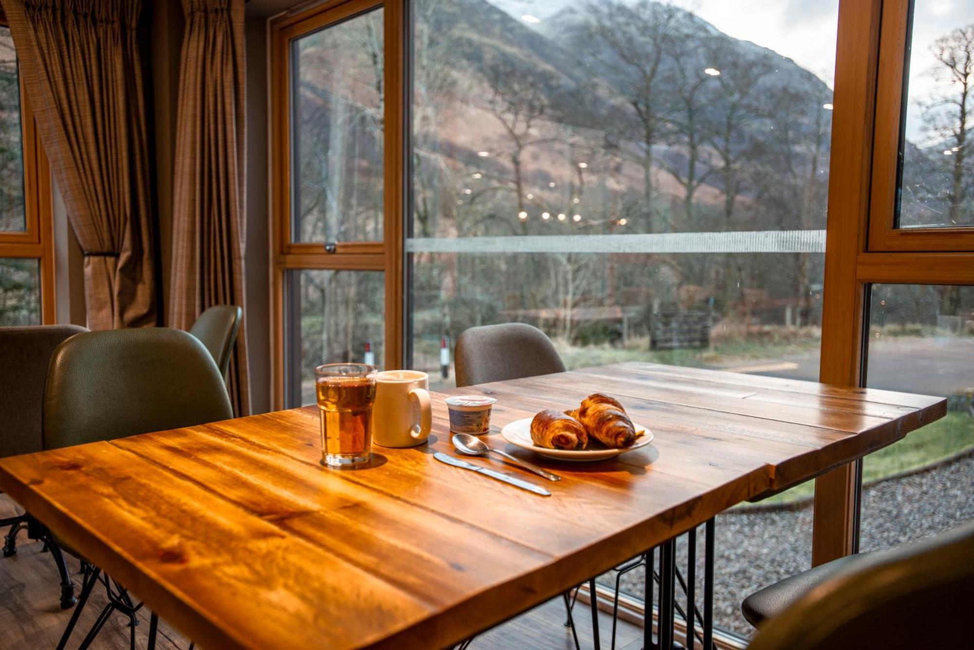 Glen Nevis Youth Hostel Fort William Ngoại thất bức ảnh The restaurant at the hotel