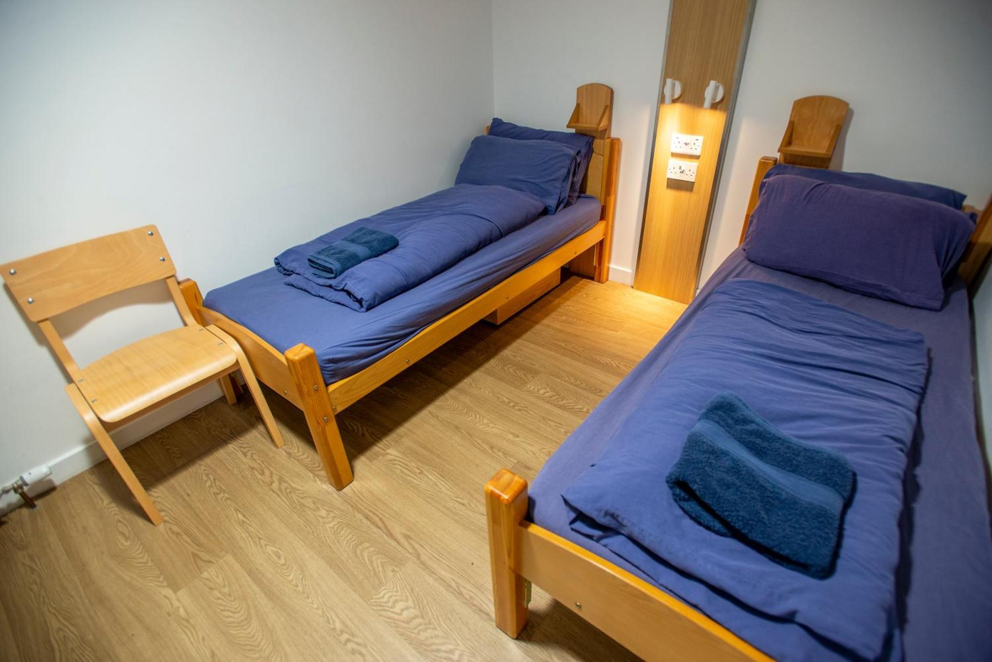 Glen Nevis Youth Hostel Fort William Ngoại thất bức ảnh A room at the hostel