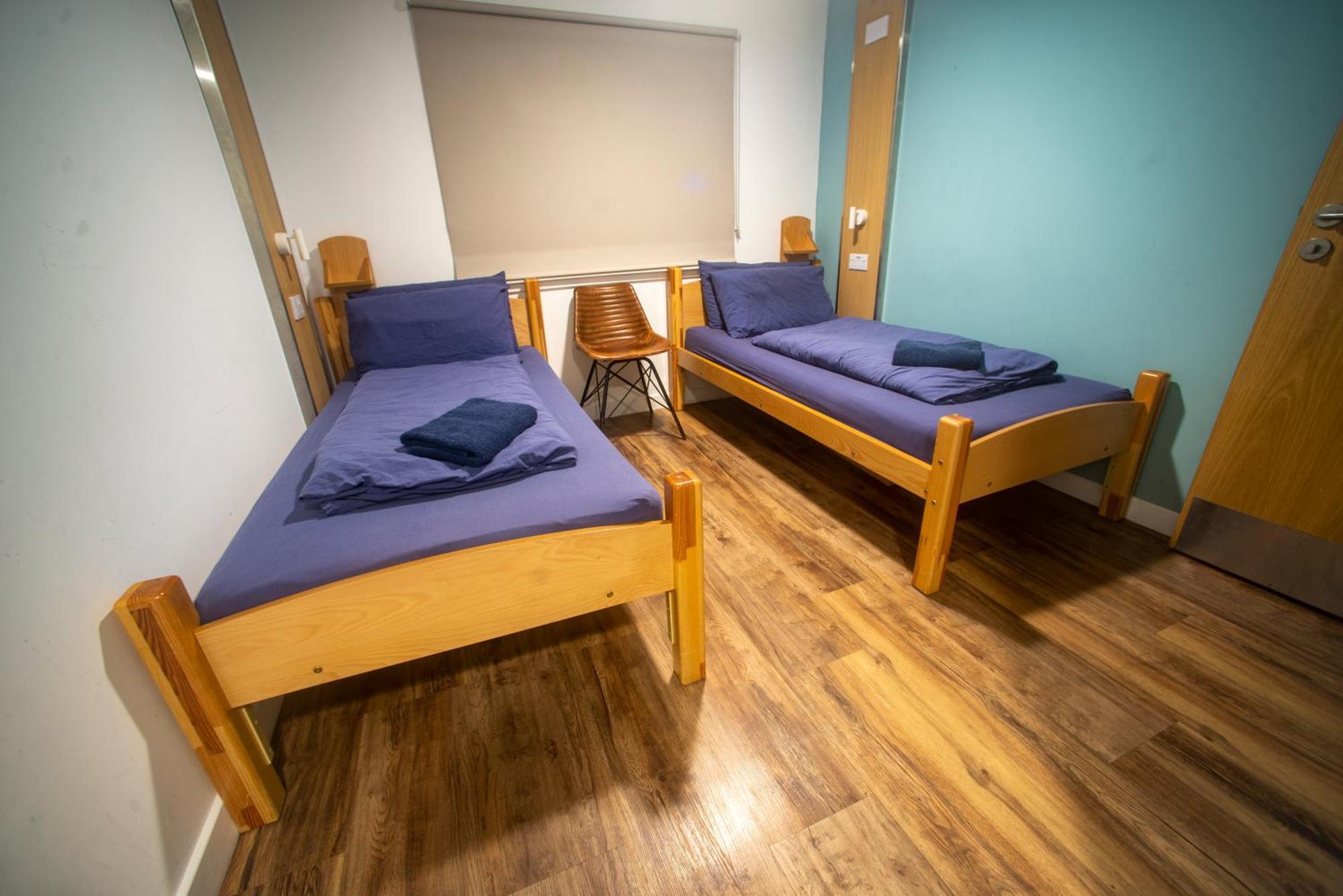 Glen Nevis Youth Hostel Fort William Ngoại thất bức ảnh A typical room at the hostel