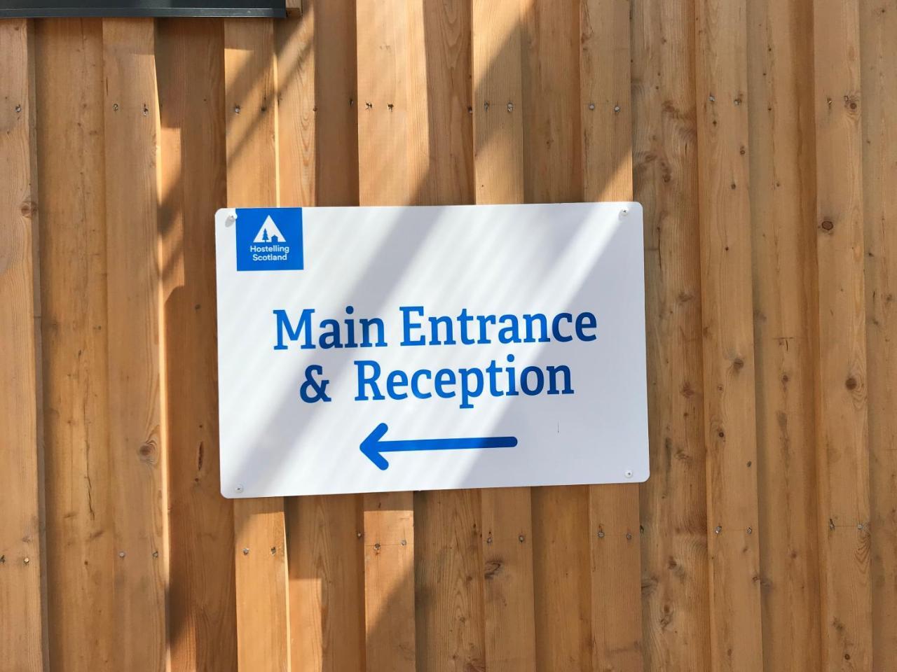 Glen Nevis Youth Hostel Fort William Ngoại thất bức ảnh A sign at the entrance of the National Museum of Scotland