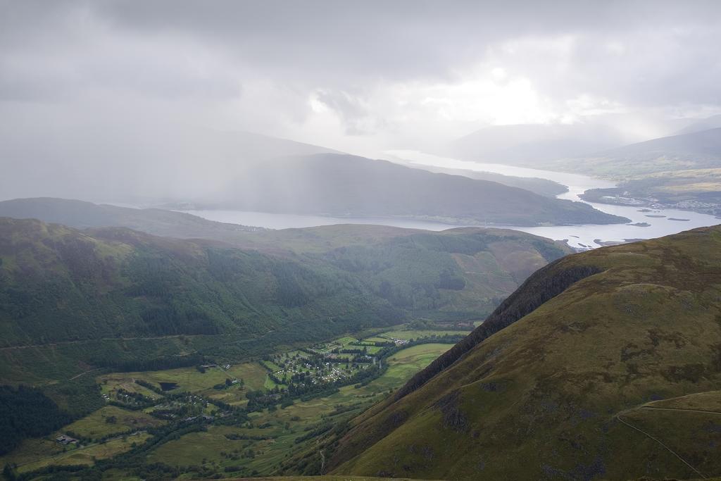 Glen Nevis Youth Hostel Fort William Ngoại thất bức ảnh The village of Llynnau Ffestiniog